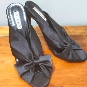 Black Silk Bow Heel Shoes size 7.5 cape robbin
